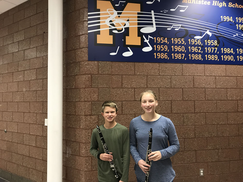 Two clarinet players